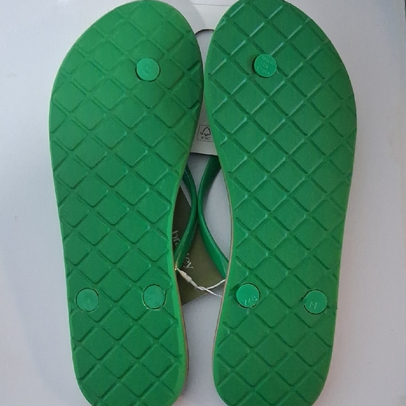 Vera Bradley Green and Pink Floral Sandals - Picture 2 of 3